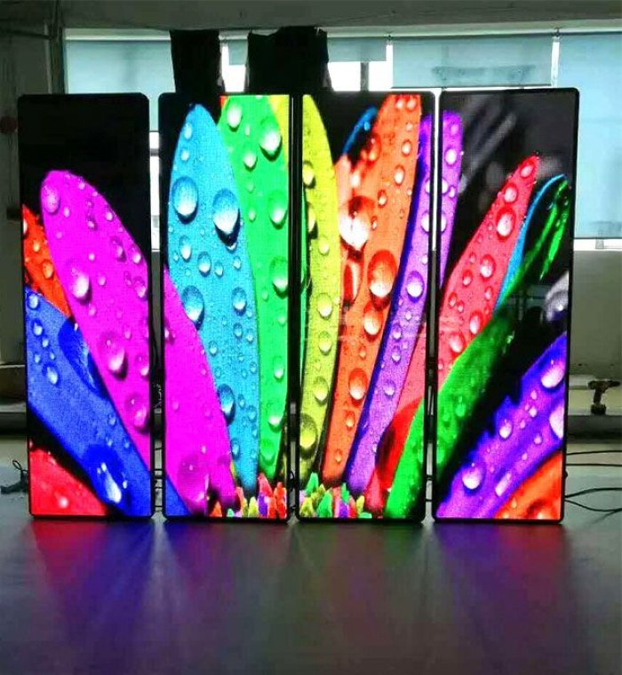 Indoor P2.5 Portable Smart Advertising Poster Display for Shopping Mall