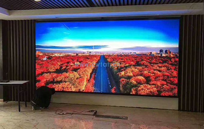 Indoor P2 small-pitch display in Guilin, Guangxi refreshes the 3840
